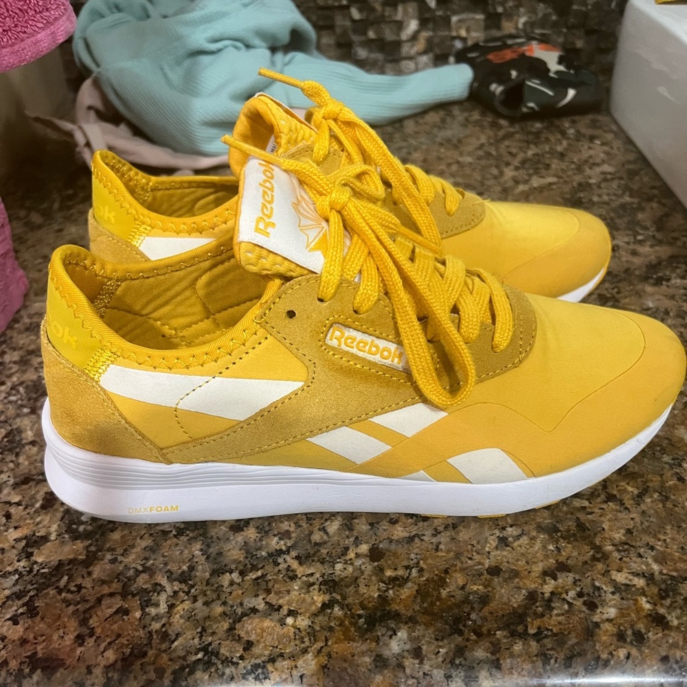 Redbox classic shoes